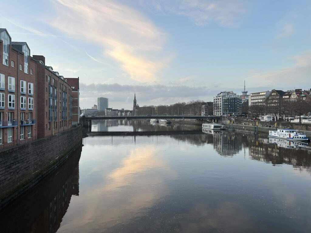 Blick von der Weserinsel flussabwärts. Foto: Norbert Schepers